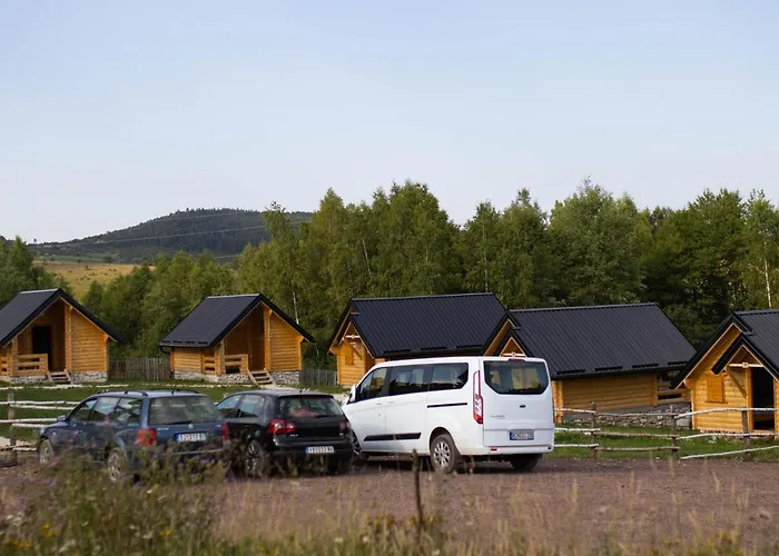 Vidikovac Uvac ロッジ Družiniće